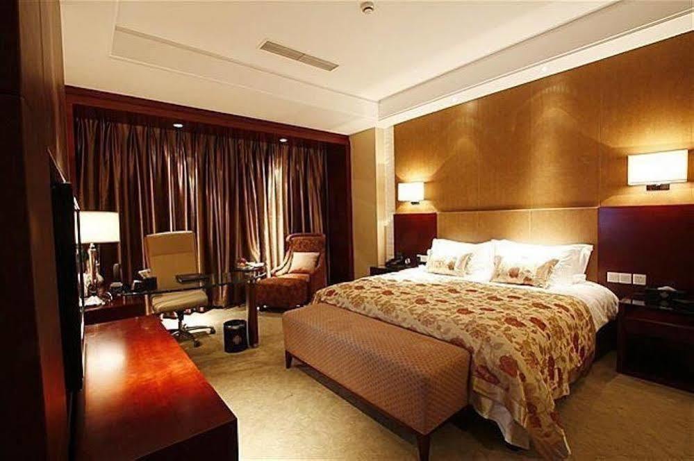 Lijia Xiang Zhenjiang Mingdu Hotel الغرفة الصورة